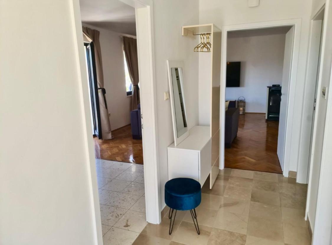 Apartments Mia Округ Горни Екстериор снимка