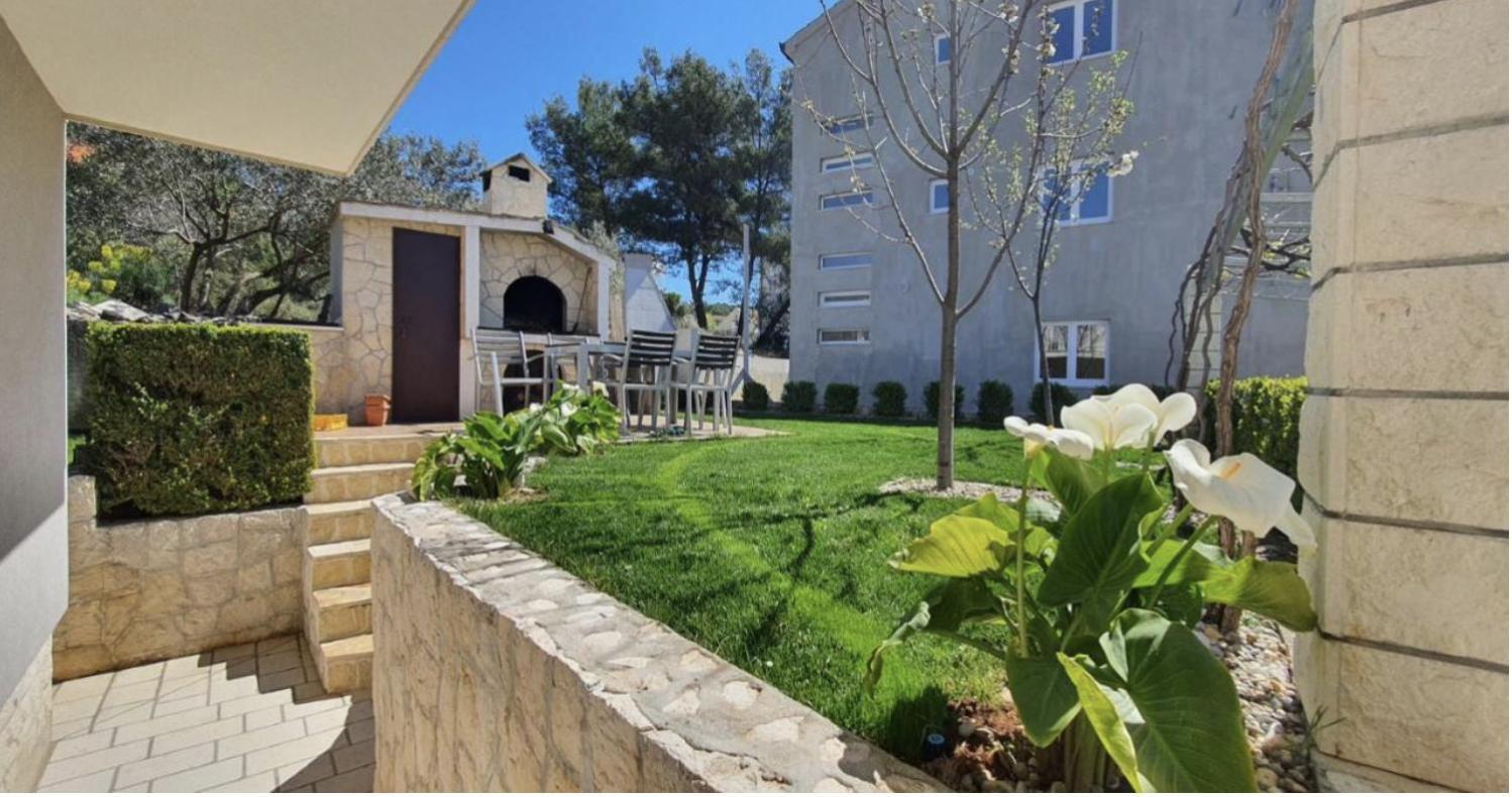 Apartments Mia Округ Горни Екстериор снимка